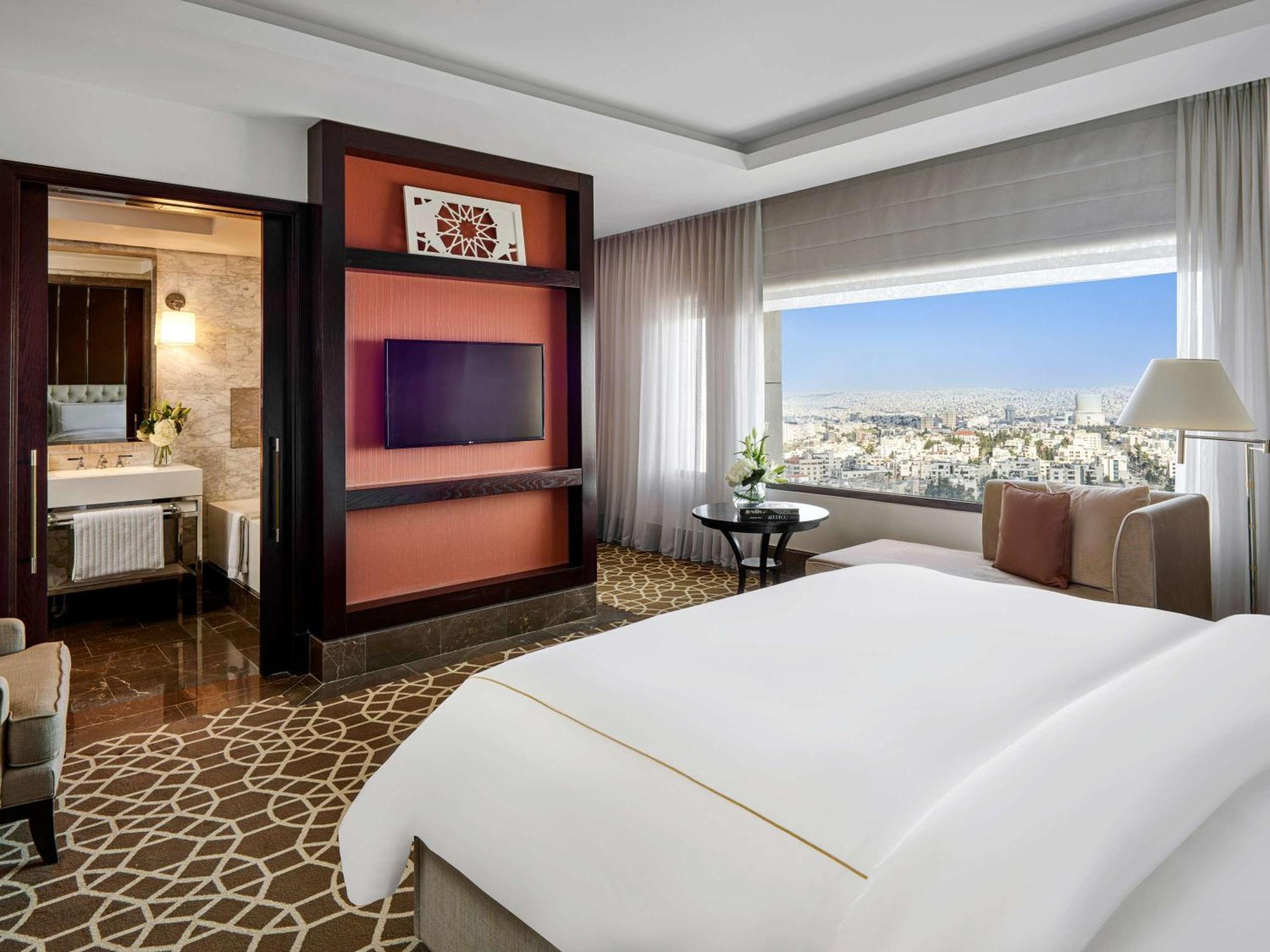 Fairmont Amman Hotel Kültér fotó Deluxe Suite